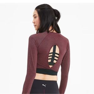 Cut-out Athleisure Crop Top